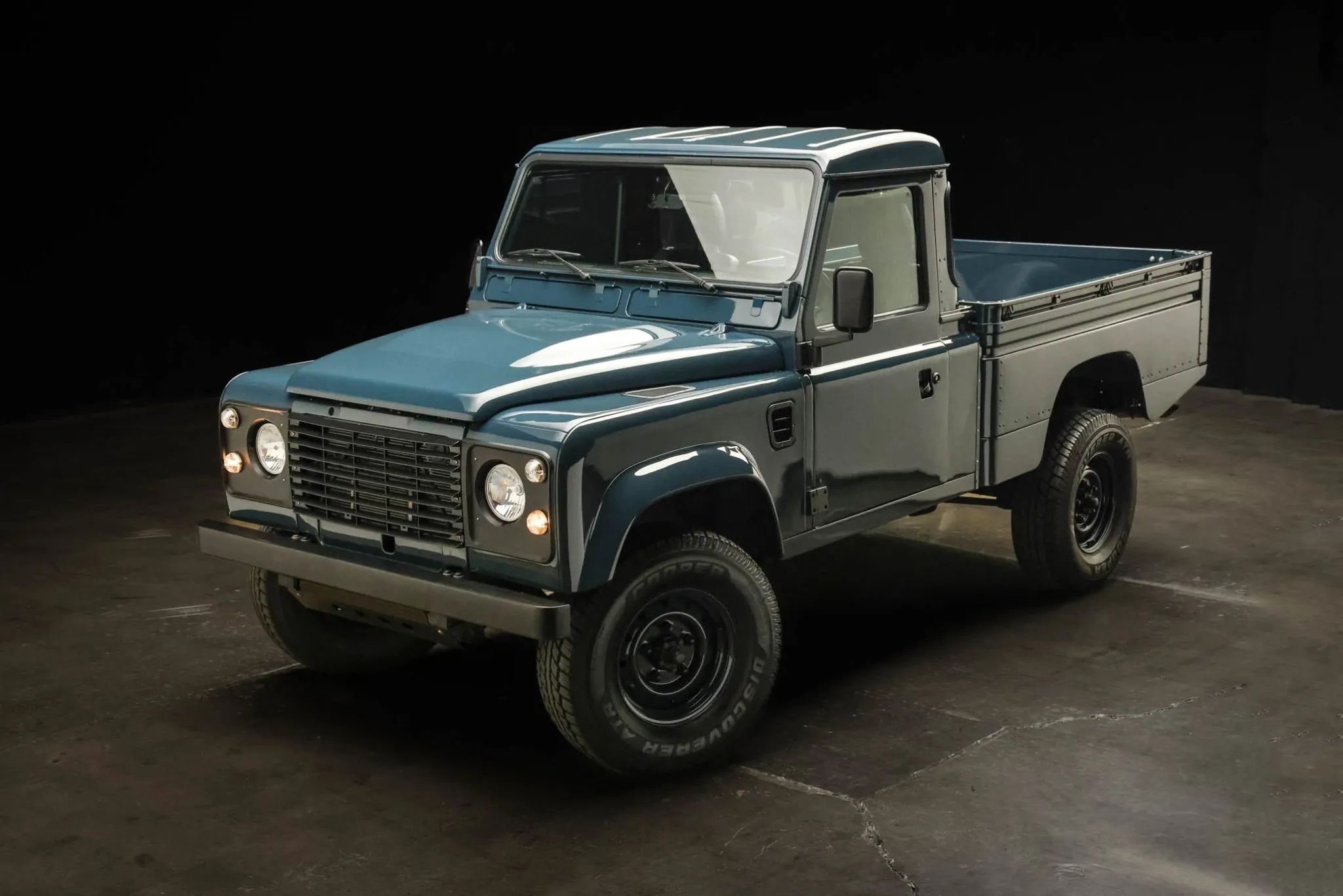 1985 Land Rover 110 Hi-Cap Pickup V8 5-Speed