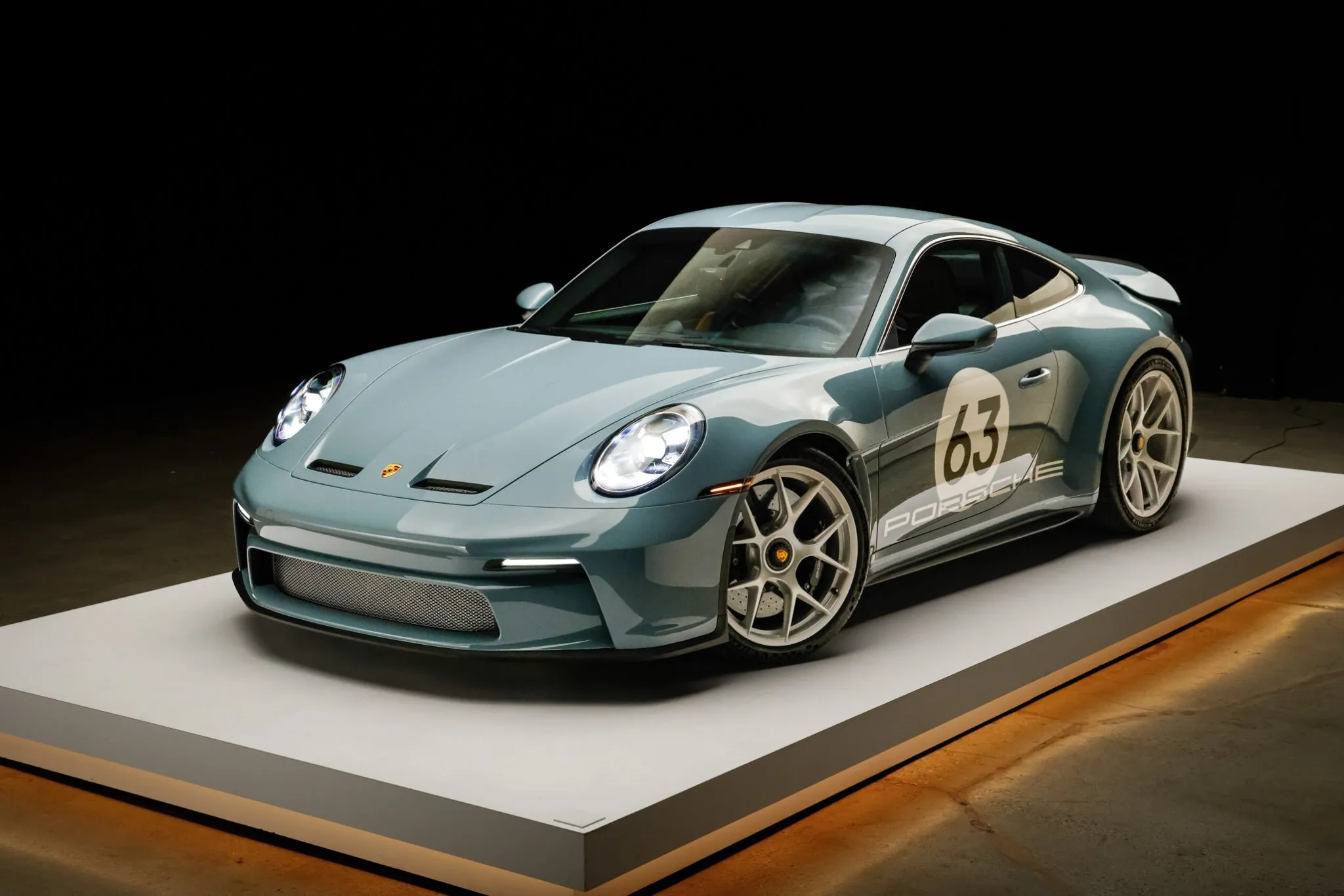 2024 Porsche 911 S/T Heritage Design
