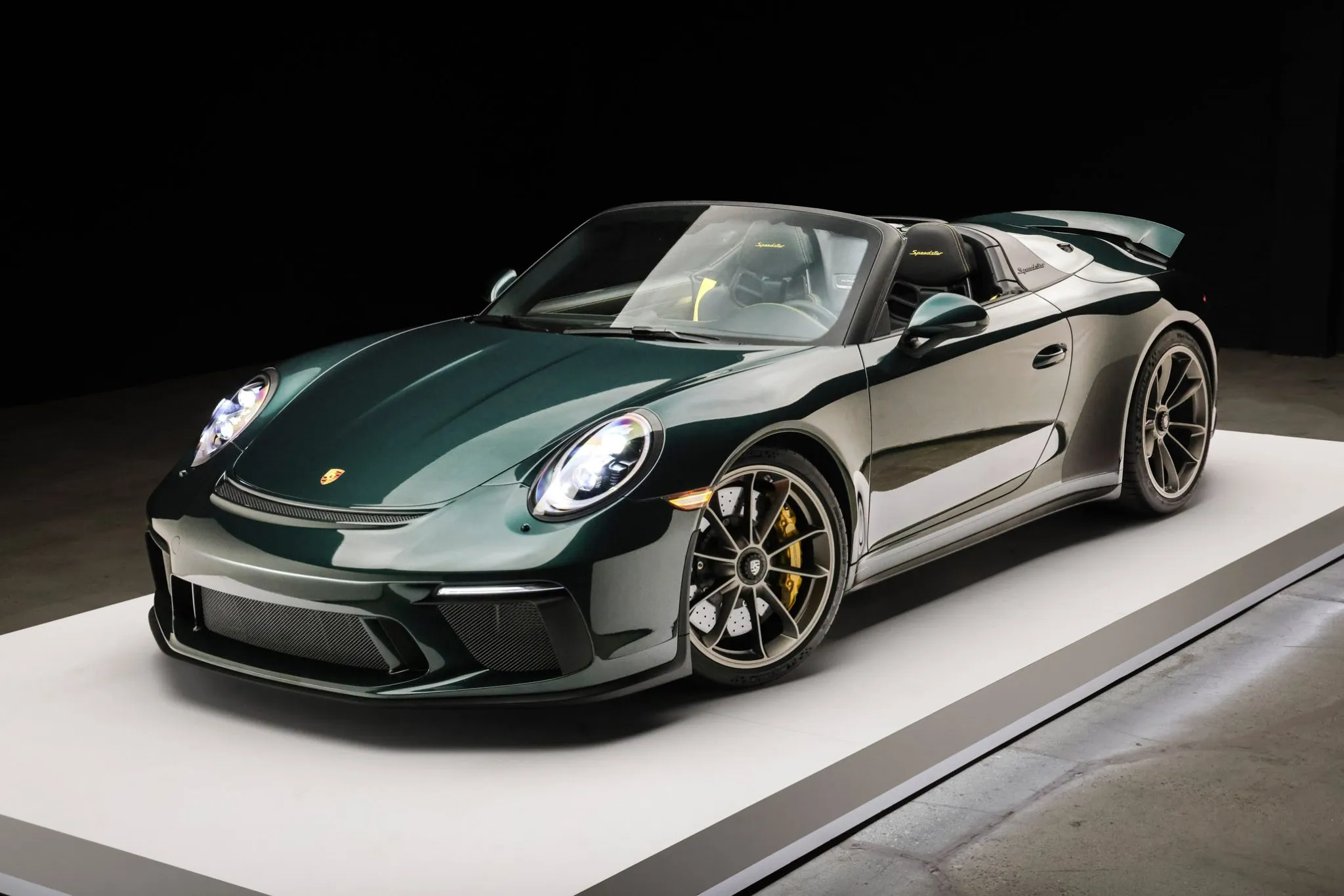 88-Mile Forest Green Metallic 2019 Porsche 911 Speedster