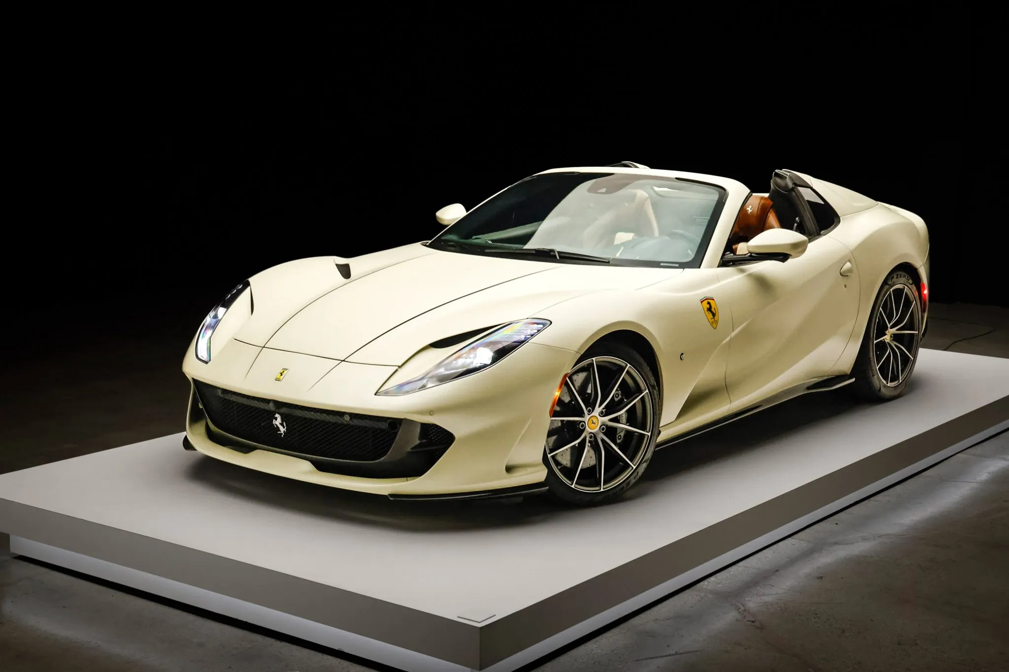 1,400-Mile 2023 Ferrari 812 GTS