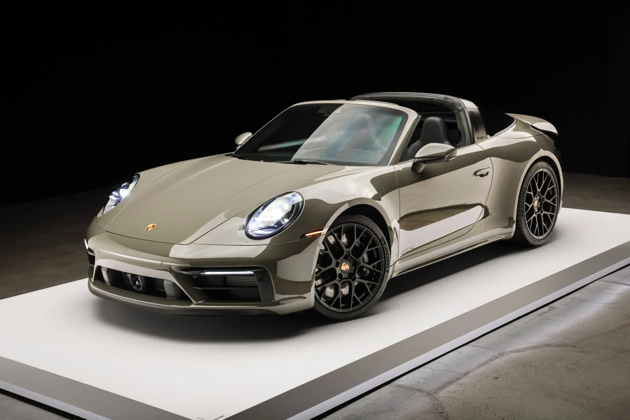 Alex Grey 2023 Porsche 911 Targa 4 GTS