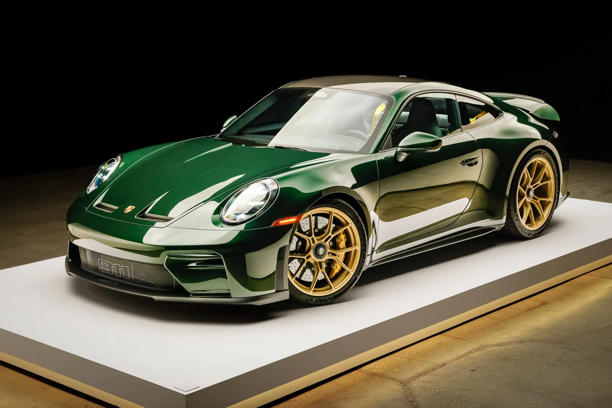 Oak Metallic Neo 2026 Porsche 911 GT3 Touring